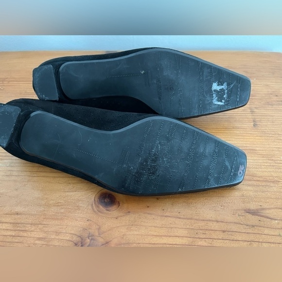 Stuart Weitzman Suede Bow Kitten Square Toe Heels - Picture 8 of 8